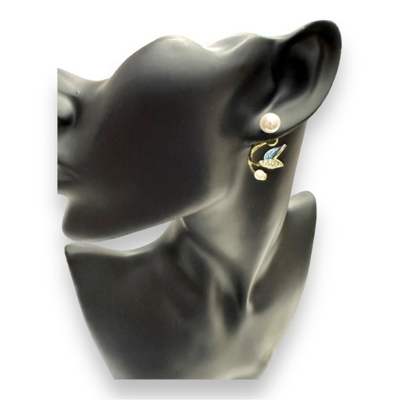 4/$25 Pearl Peekaboo Climbing Vine Earring - Picture 4 of 4